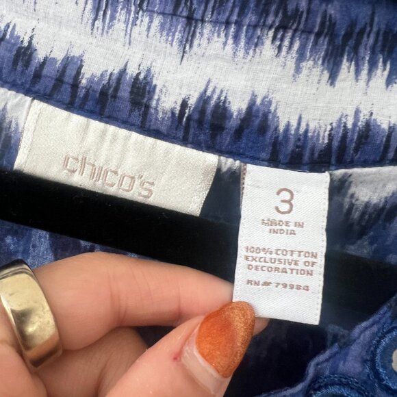 Chicos Sz XL / 3 Blue V Neck 3/4 Sleeve Tunic Top Boho Lightweight Cotton Mirror - Picture 2 of 7